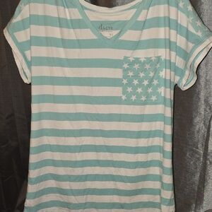 D&CO Striped V-Neck T-Shirt with Star Pocket